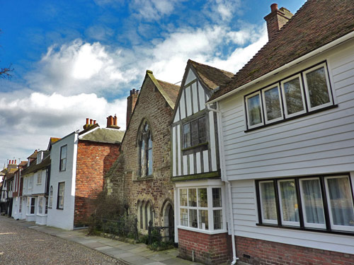 (Centre) Former Sack monastery in the church square at Rye, England.